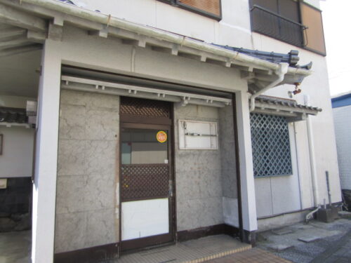 店舗玄関(外観)