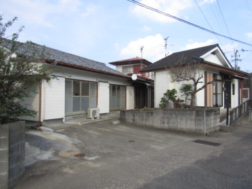 吉村町浮之城戸建